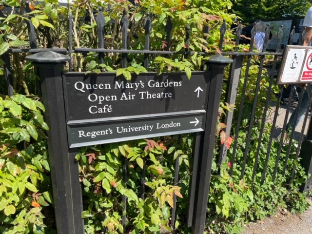 英国といえば国花のバラ 6月はローズガーデン リージェンツ パークのメアリーズ ローズ ガーデン が見頃 海外インテリアコーディネーター
